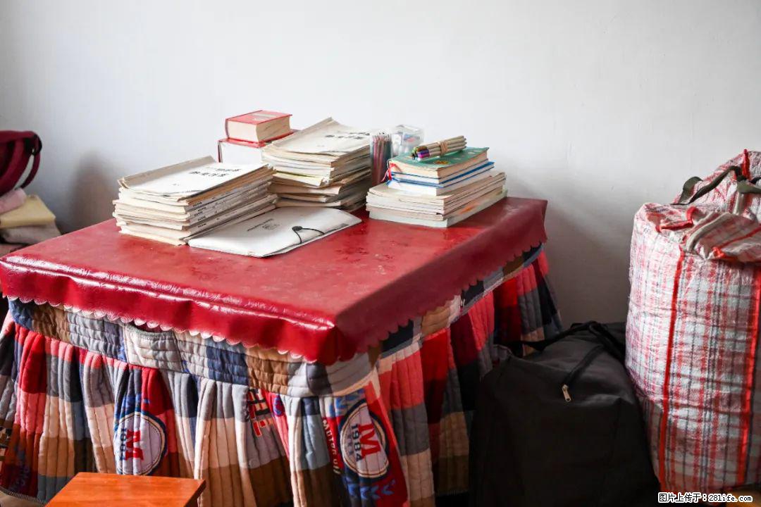 全网追的“扁担女孩”，找了一份暑假工，时薪12元 - 果洛生活资讯 - 果洛28生活网 guoluo.28life.com